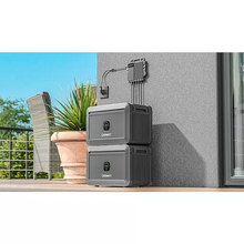 Lade das Bild in den Galerie-Viewer, Growatt NOAH 2000 - Plug & Speicher für Balkonkraftwerk 2048 Wh