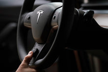 Lade das Bild in den Galerie-Viewer, 2 Add-On S3XY BUTTONS Gen2 für Tesla