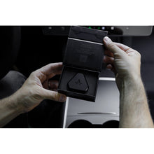 Load image into Gallery viewer, S3XY Commander Gen2 für Tesla
