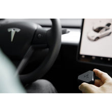 Load image into Gallery viewer, S3XY Commander Gen2 für Tesla

